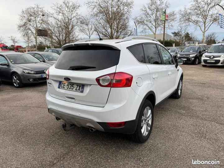 Ford Kuga 2.0 tdci 140 ch titanium 4x2 attelage Blanc - 4