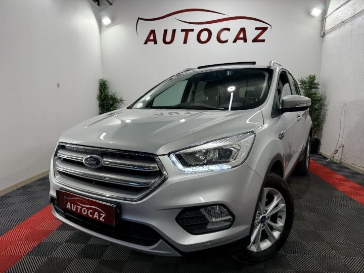 Ford Kuga 2.0 TDCi 150 4x4 Powershift Titanium Business +CAMERA+TOIT OUVRANT Gris Clair - 1