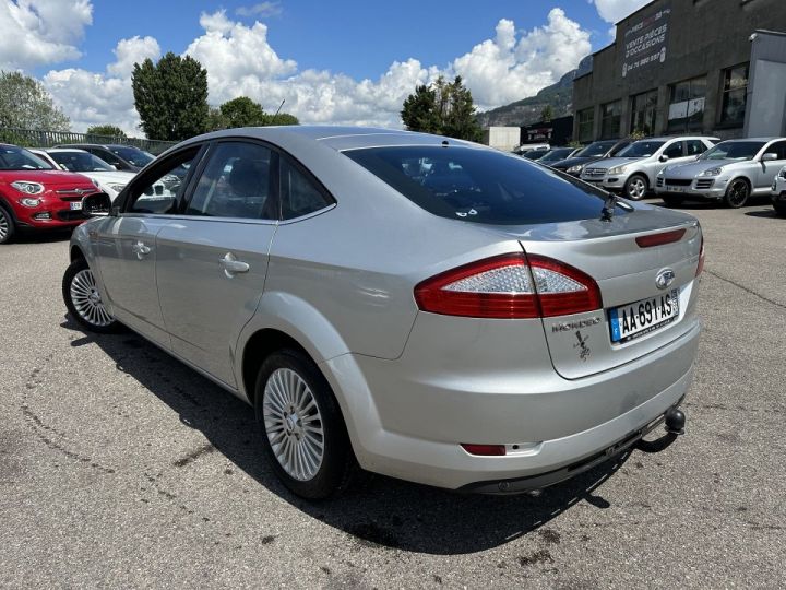 Ford Mondeo 1.8 TDCI 125CH ECONETIC GHIA 5P Gris C - 4