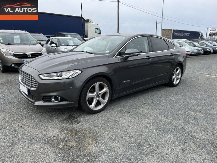 Ford Mondeo HYBRID MONDEO V A Trois Volumes (CD) 2.0 Hybrid 4x4 (190Cv)En l'état pour professionnel  - 1