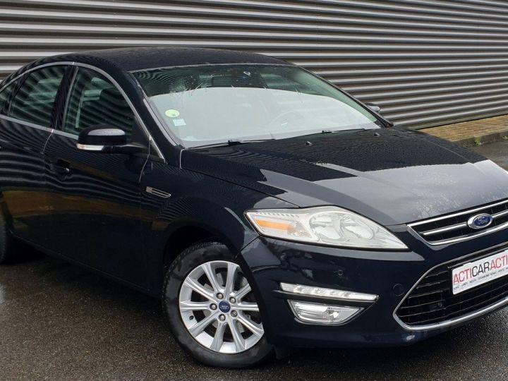 Ford Mondeo iii phase 2 1.6 tdci 115 titanium bv6 Noir Occasion - 2