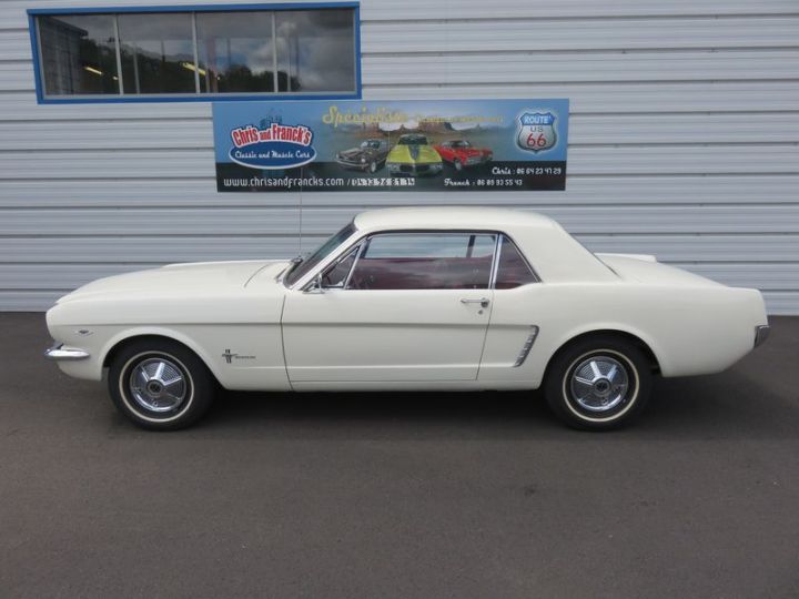 Ford Mustang blanche - 4