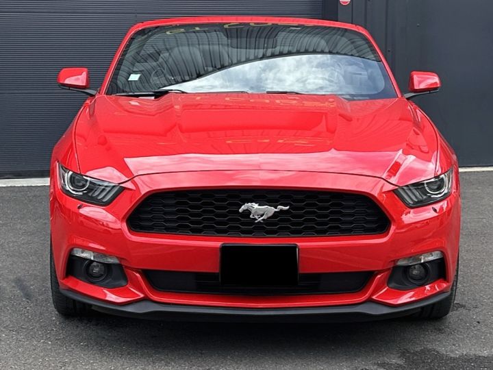 Ford Mustang ROUGE - 2