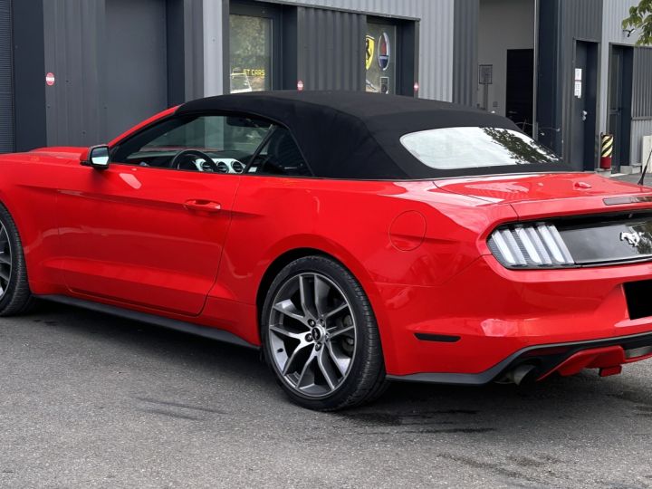 Ford Mustang ROUGE - 5