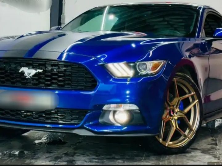 Ford Mustang Bleu - 2