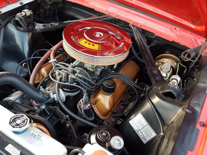 Ford Mustang 1965 V8 289 26.500 €  - 14