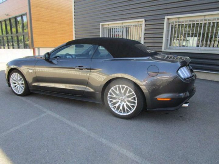 Ford Mustang Convertible V8 5.0 421 GT A Gris - 23