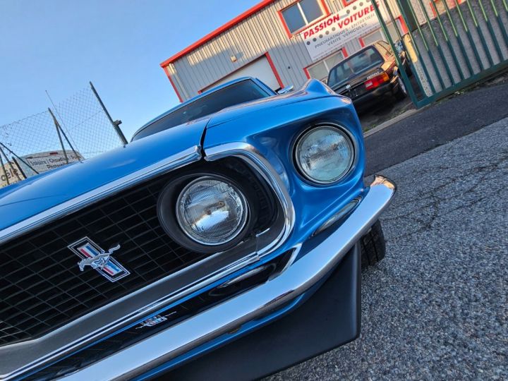 Ford Mustang Coupé V8 302 Winter Blue - 9