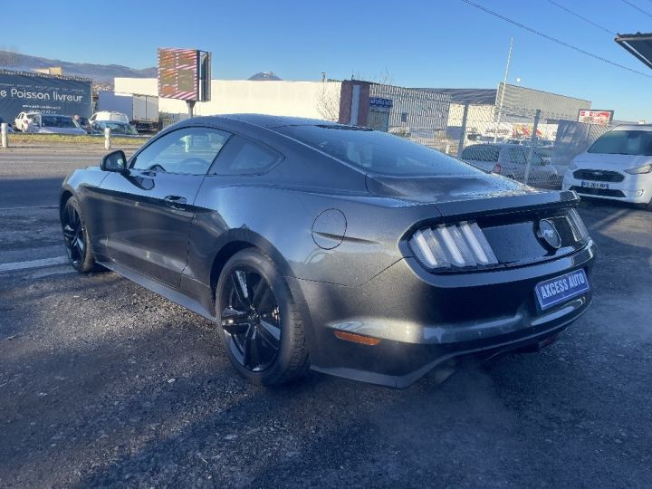 Ford Mustang FASTBACK 2.3 EcoBoost 317  Gris - 8