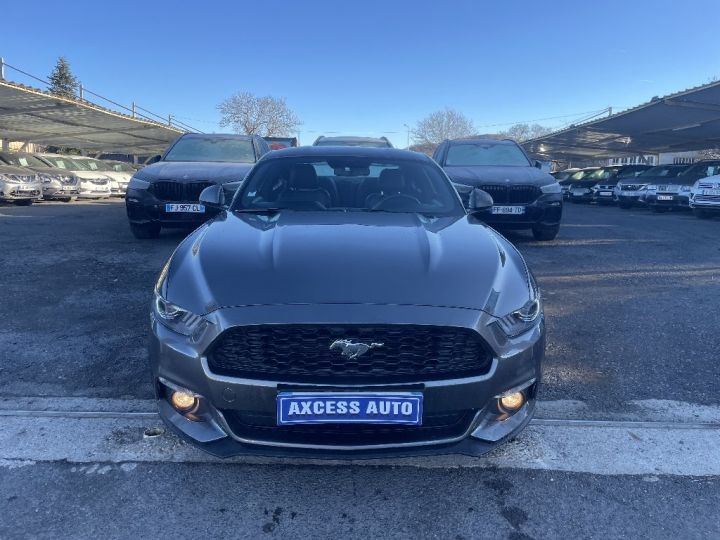 Ford Mustang FASTBACK 2.3 EcoBoost 317  Gris - 10