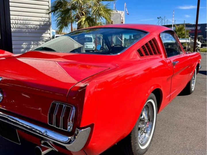 Ford Mustang FASTBACK 289 CI V8 2+2 Rouge Laqué - 13