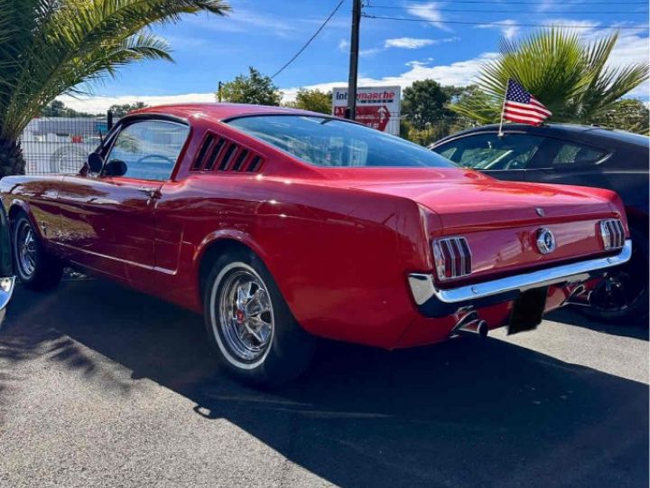 Ford Mustang FASTBACK 289 CI V8 2+2 Rouge Laqué - 14