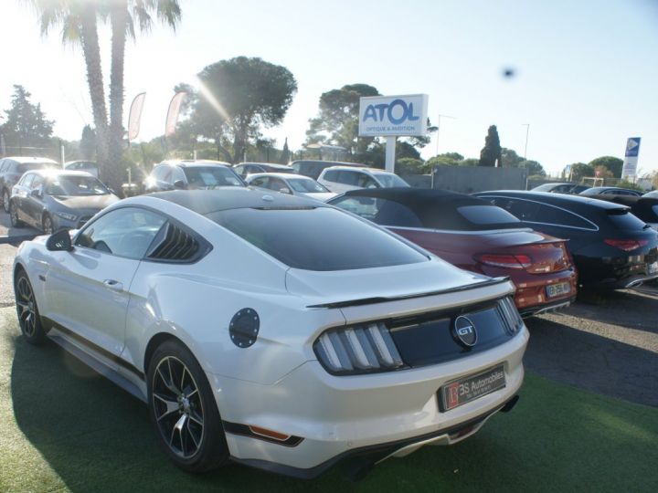 Ford Mustang FASTBACK 5.0 V8 421CH GT Blanc - 6