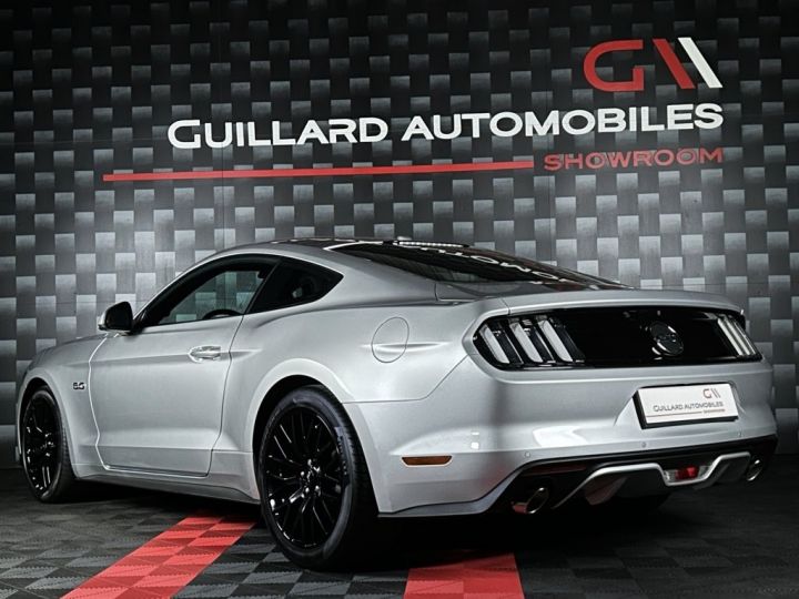 Ford Mustang FASTBACK 5.0 V8 421ch GT BVM6 GRIS CLAIR - 7