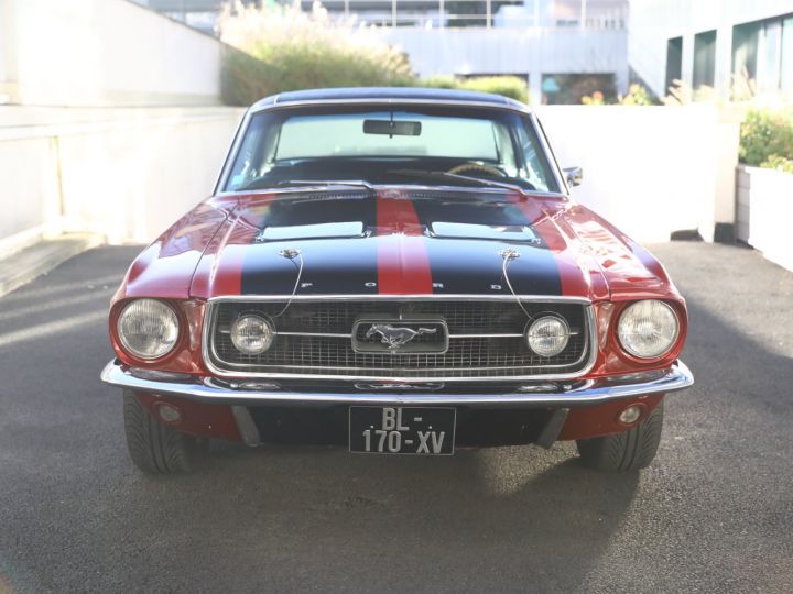 Ford Mustang FORD MUSTANG HARD TOP 1967 / MOTEUR 302 CI / BVA / ECHAPPEMENT SPORT / ENTRETENUE Bordeaux - 2