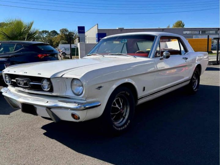 Ford Mustang GT Blanc Laqué - 4