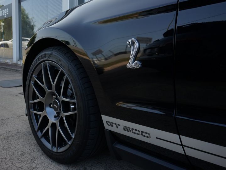 Ford Mustang GT 500 SHELBY 560 Ch - Garantie 12 Mois - Entretien à Jour - Très Bon état Noir - 39