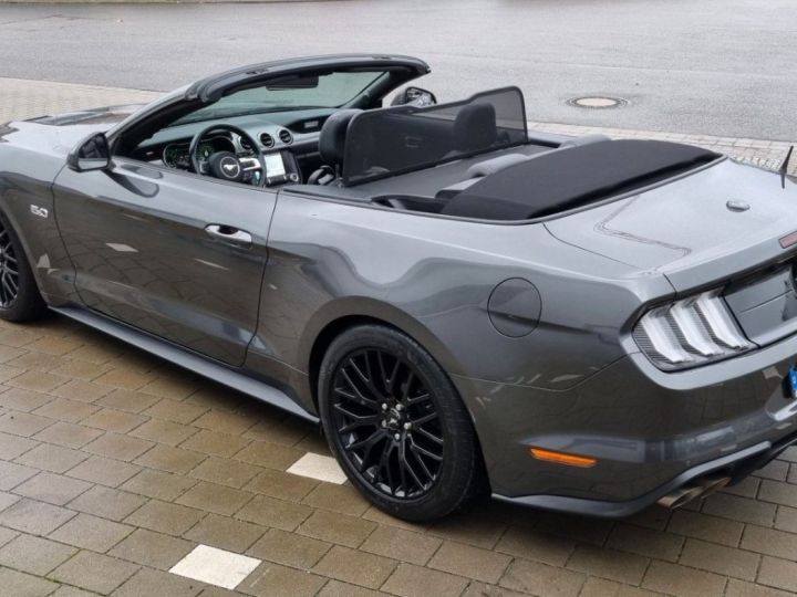 Ford Mustang GT V8 450ch MagneRide première main Garantie Ford 10/2026 GRIS - 2