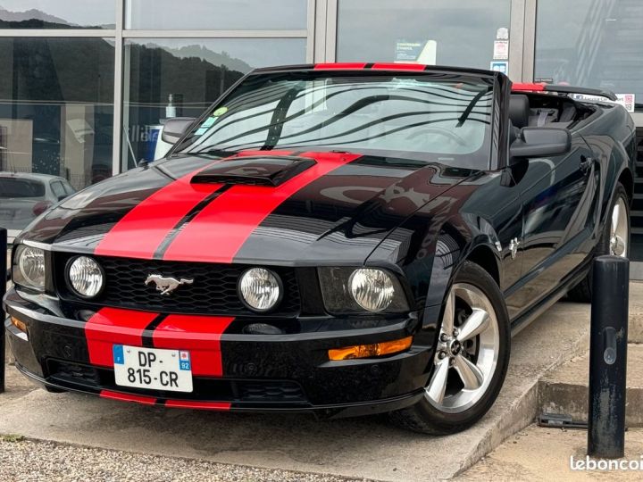 Ford Mustang GT V8 45e Anniversaire Noir - 1