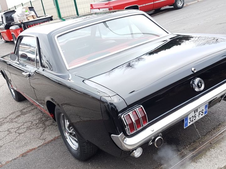 Ford Mustang HARDTOP COUPE 29.900 €  - 5