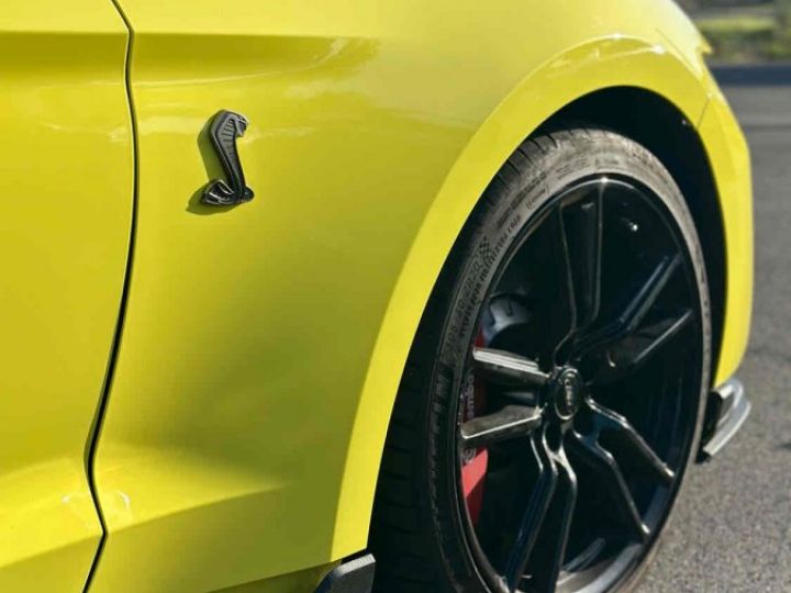 Ford Mustang Shelby GT 500 5.2L SUPERCHARGED 771CV Jaune Laqué - 4