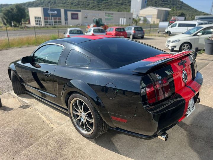 Ford Mustang V8 4.6 GT Noir - 4