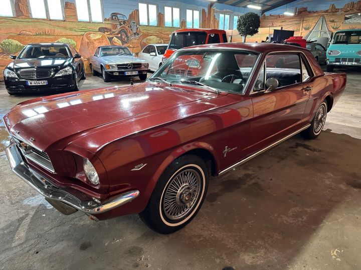 Ford Mustang V8 COUPE Bordeaux - 1