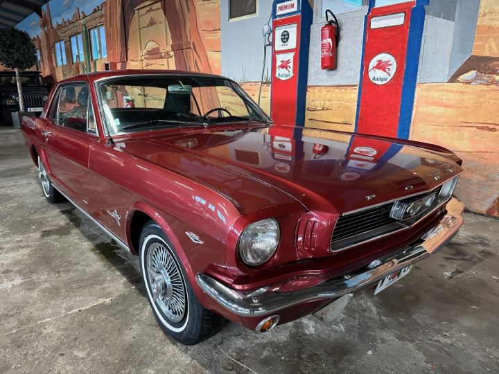 Ford Mustang V8 COUPE Bordeaux - 2