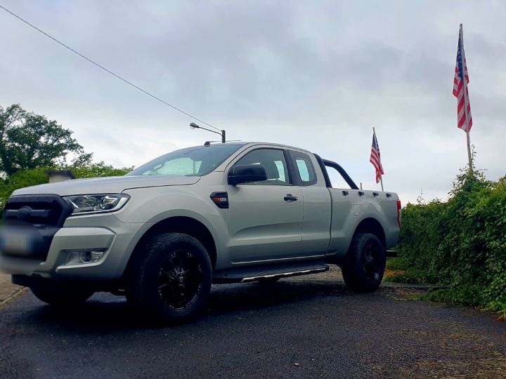 Ford Ranger 2.2 TDCi 4x4 160cv Gris - 2