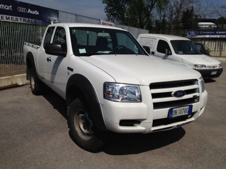 Ford Ranger PICK UP DOUBLE CABINE 2.5 TD 4X4     Diesel BLANC - 1