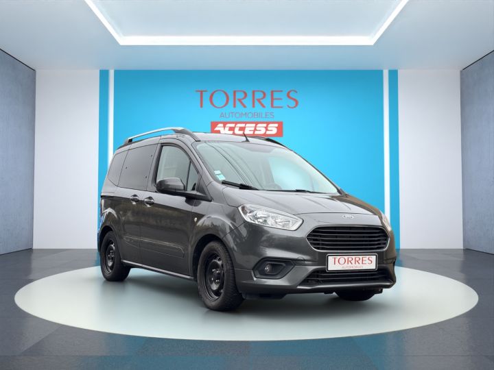 Ford Tourneo Connect Tourneo 100 ch essence Titanium 1ere Main  - 10