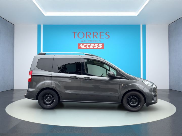 Ford Tourneo Connect Tourneo 100 ch essence Titanium 1ere Main  - 11