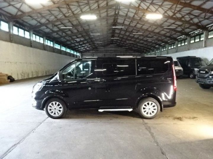 Ford Tourneo Custom 2.0 TDCI 170 BVA 320 L1H1 TITANIUM 9 places  NOIR  Occasion - 9