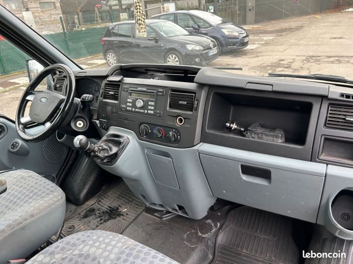 Ford Transit Plateau 2.2 TDCI 100 1ere Main Moteur à chaîne 8990 euros Blanc - 4