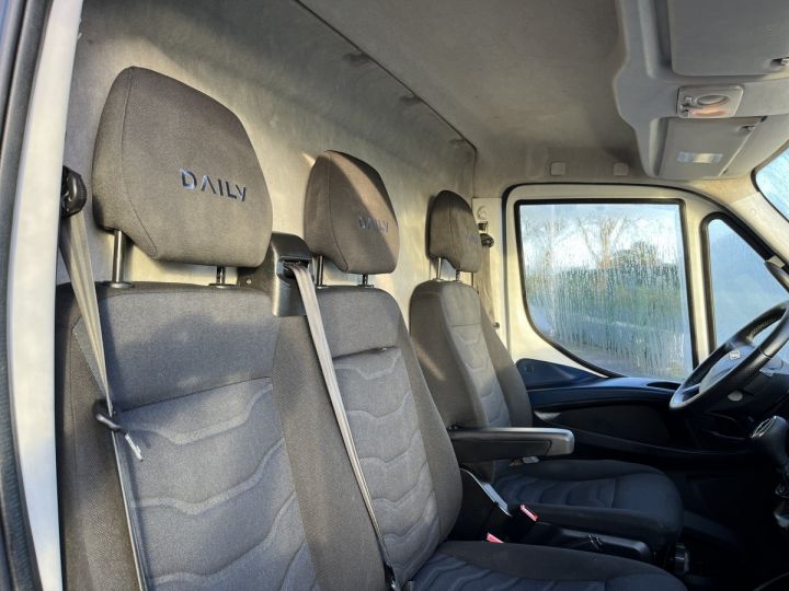 Fourgon Iveco Daily Caisse Fourgon FOURGON L3H2 GNV BOITE AUTOMATIQUE PORTE LATERALE BLANC - 7