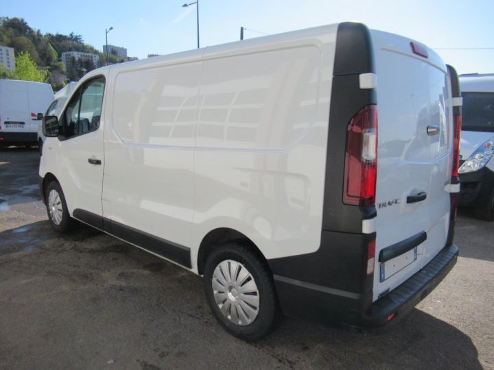 Fourgon Renault Trafic Fourgon tolé L1H1 DCI 120  Occasion - 4