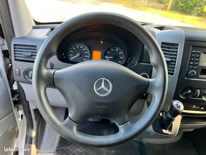 Fourgon Mercedes Sprinter Sprinter/ Essence/ Boîte Auto/ Sièges chauffants/ Faible kilométrage/ 1ère main/ Garantie 12 mois Blanc - 4