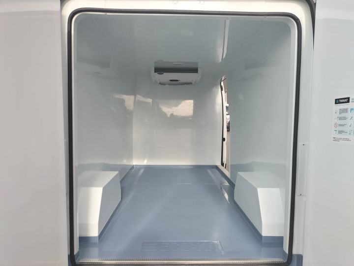 Furgón Opel Movano Furgón frigorífico 3.5 L3H2 2.2TDI 140CH PACK CLIM BLANC - 6