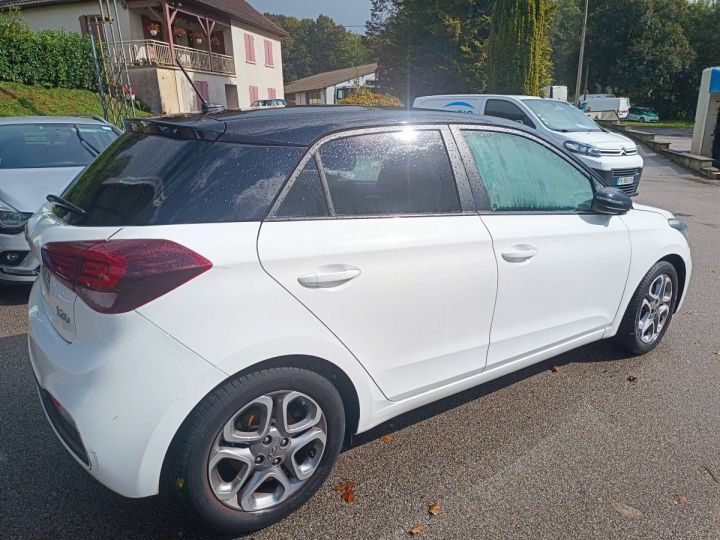 Hyundai i20 100 CH MONDIAL sociéte BLANC - 3