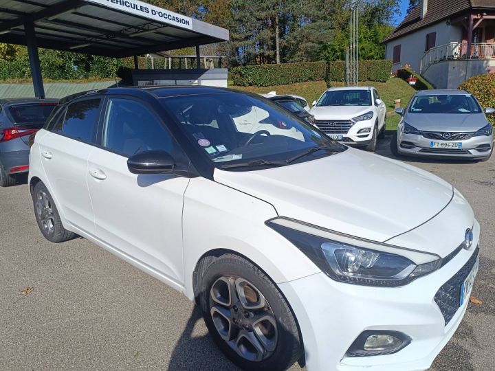 Hyundai i20 100 CH MONDIAL sociéte BLANC - 15