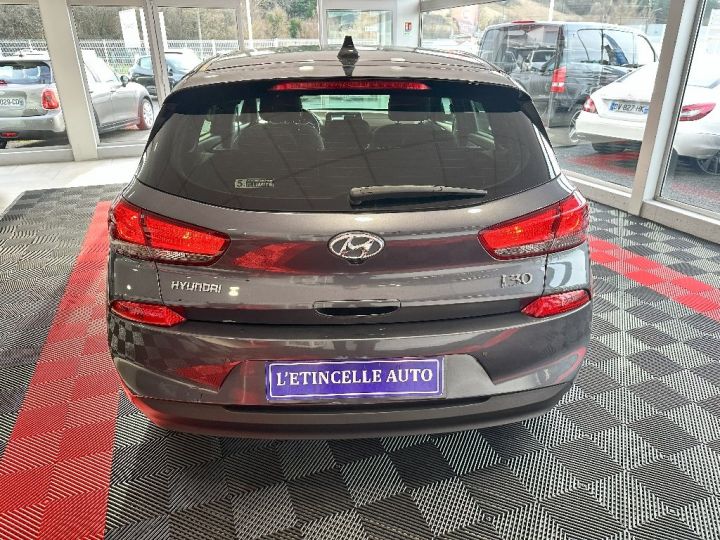 Hyundai i30 1.6 CRDi 115 BVM6 Edition #Navi Gris Foncé - 9