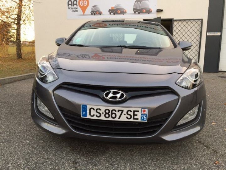 Hyundai i30 1.6 CRDI 128CV PACK PREMIUM BVA     Diesel GRIS METAL - 2