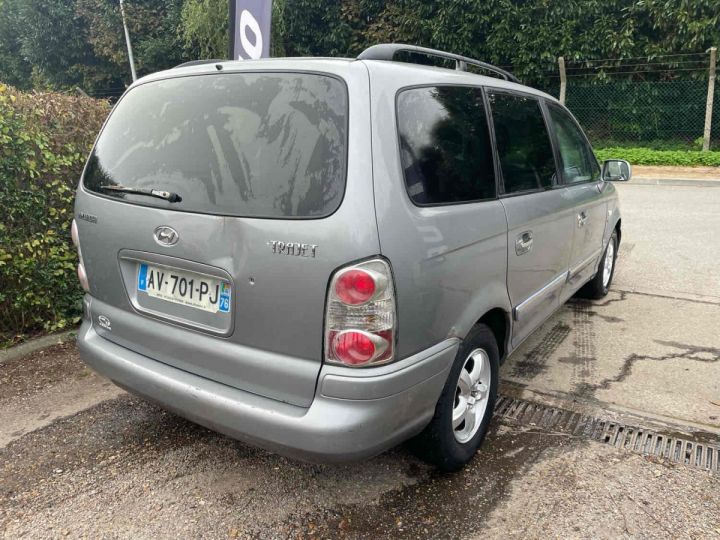 Hyundai Trajet 2.0 CRDi 1991cm3 113cv  Gris Laqué - 12