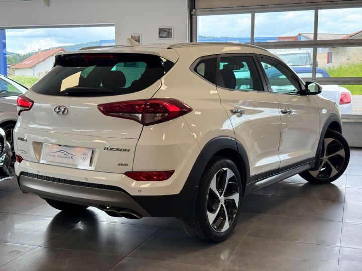 Hyundai Tucson 1.6 CRDI 136 PREMIUM blanc verni - 6