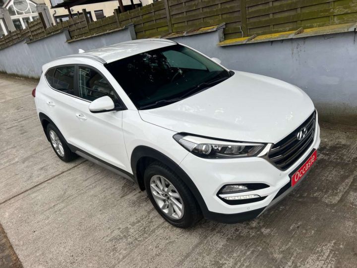 Hyundai Tucson 1.6 GDi 2WD Premium ISG (clim Navi Carplay Ect) Blanc Métallisé - 9