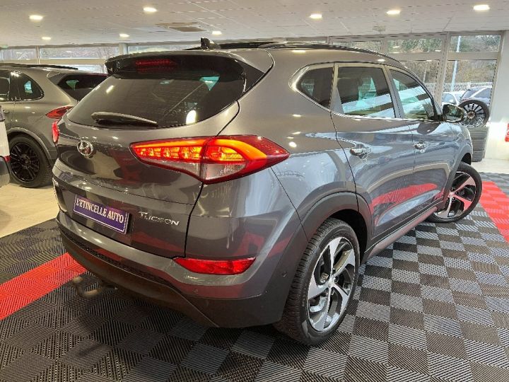 Hyundai Tucson 1.7 CRDi 141 2WD DCT-7 Executive Gris Clair - 2