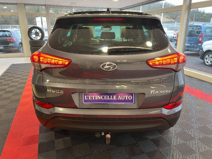 Hyundai Tucson 1.7 CRDi 141 2WD DCT-7 Executive Gris Clair - 9