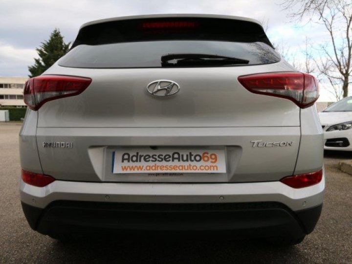 Hyundai Tucson III 1.7 CRDI 115 CREATIVE BVM6     Diesel GRIS METAL - 18