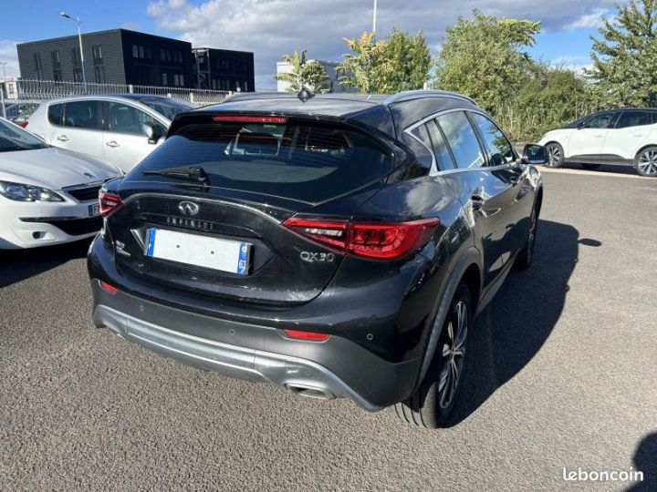 Infiniti QX30 2.2D 170CH PREMIUM AWD DCT7 Noir - 3