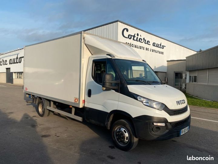 Iveco Daily 35-15 caisse 20m3 hayon  - 1
